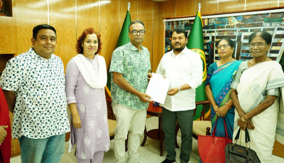 সৌরবিদ্যুৎ প্রকল্প বাস্তবায়নের উদ্যোগ চেয়ে রাসিক প্রশাসকের কাছে স্মারকলিপি